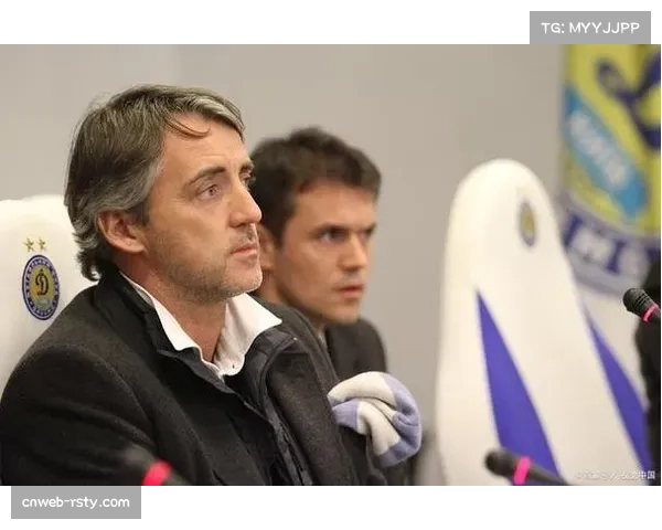 巴黎圣日耳曼新任体育总监首次公开亮相,阐述夏季重建计划 巴黎圣日耳曼新任体育总监首次公开亮相,阐述夏季重建计划